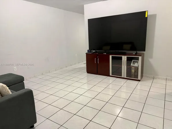 2732 NW 16th Ter #2734, Miami, FL 33125