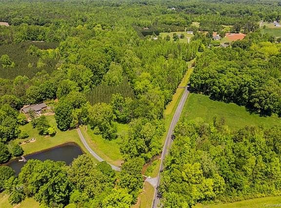 3rd image of 9901 Ferguson Rd