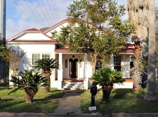 824 N Avenue A, Freeport, TX 77541