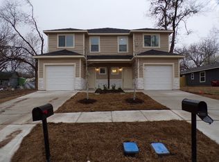 105 SE 4th St #1 & 2, Bonham, TX 75418