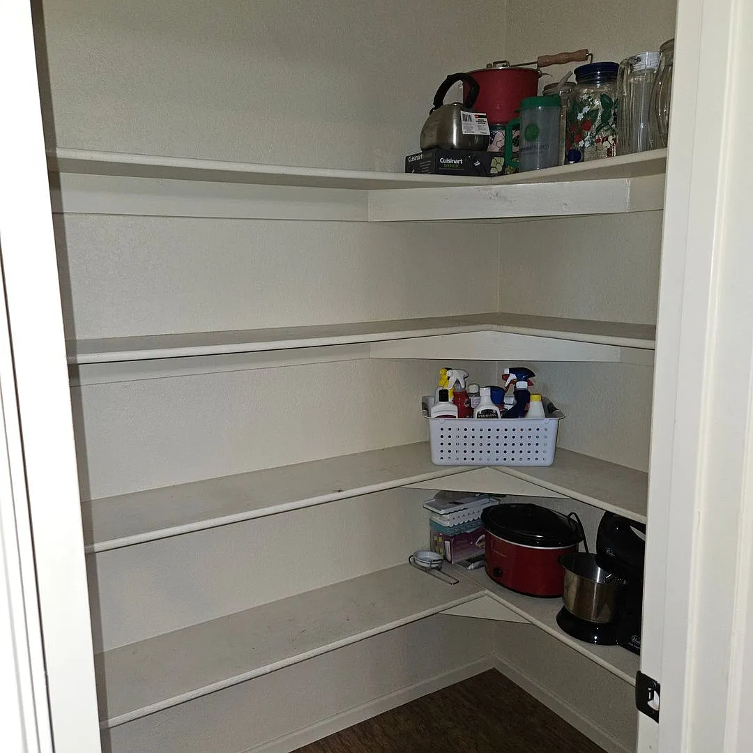 Fully Furnished Rental — Photo 4