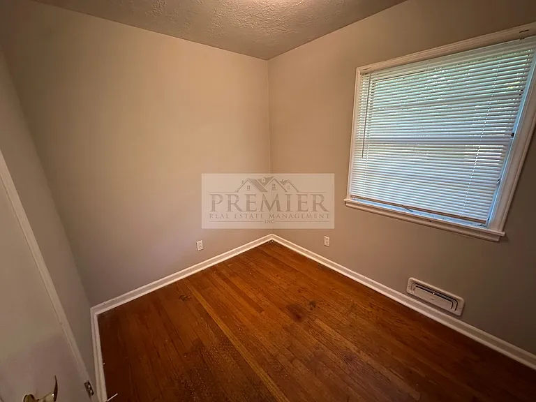5312 Hunter St — Photo 8