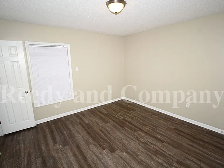 4041 Hitchcock St — Photo 13