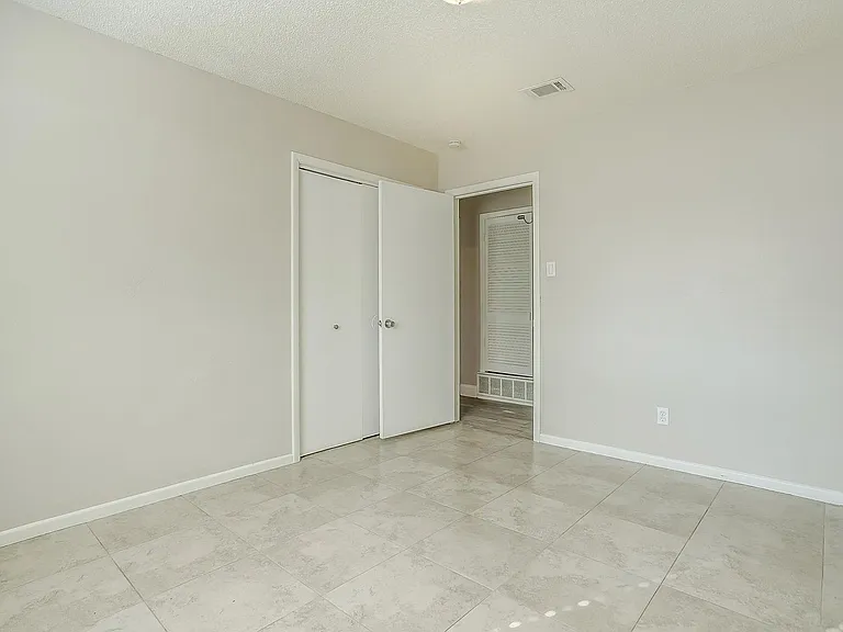 1812 Winchester Way — Photo 20