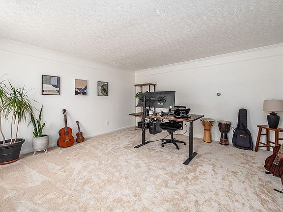 4th image of 4015 Marsol Ave