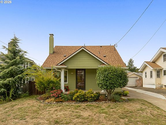 2nd image of 1915 SE 59th Ave