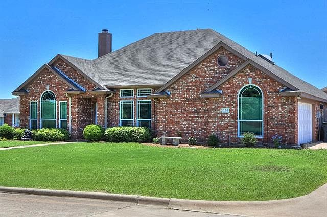 1st image of 136 Honeysuckle Dr
