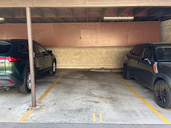 4th image of 1485 E Wilson Ave