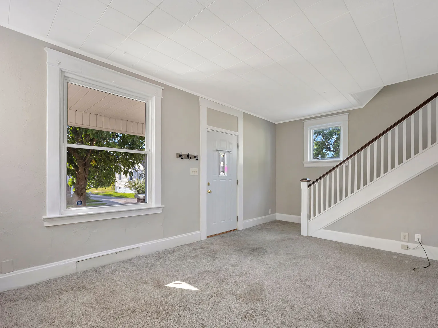 111 S Edgewood Ave — Photo 4