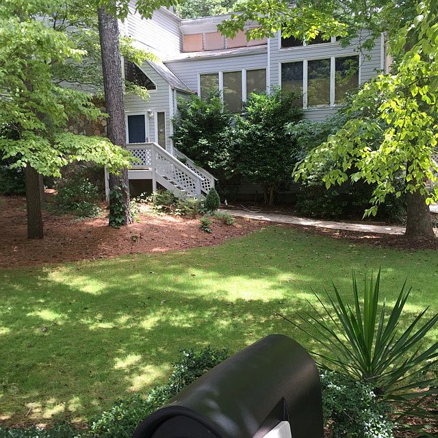 1st image of 3516 Parkview Dr