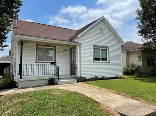 413 Park Ave, Williamstown, WV 26187