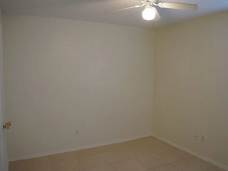 8000 Summer Sun Dr — Photo 9