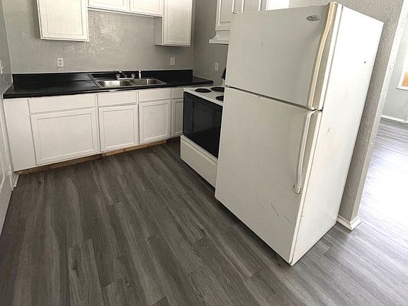 5th image of 4218 Booker St #1