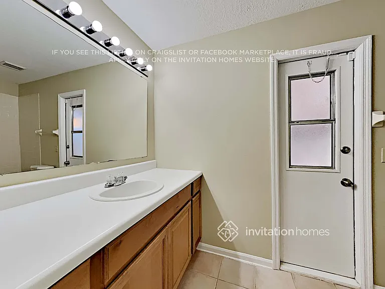 1810 Branchwater Trl — Photo 18