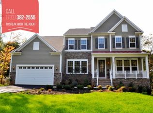 8245 Idylwood Rd, Vienna, VA 22182