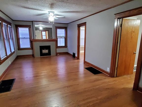4th image of 5710 Woodland Ave