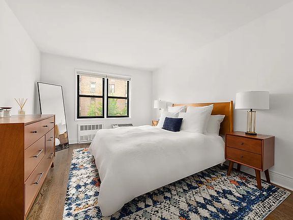 2nd image of 140 7th Ave APT 3N