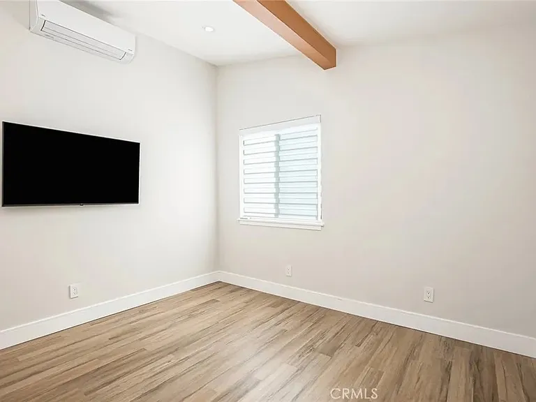 264 Barbara Ave — Photo 10