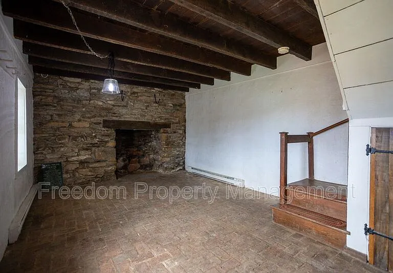 8200 Buckland Mill Rd — Photo 10