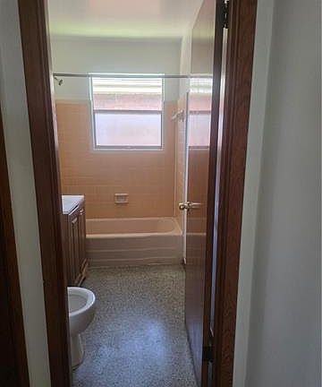 5th image of 1333 Flanders St