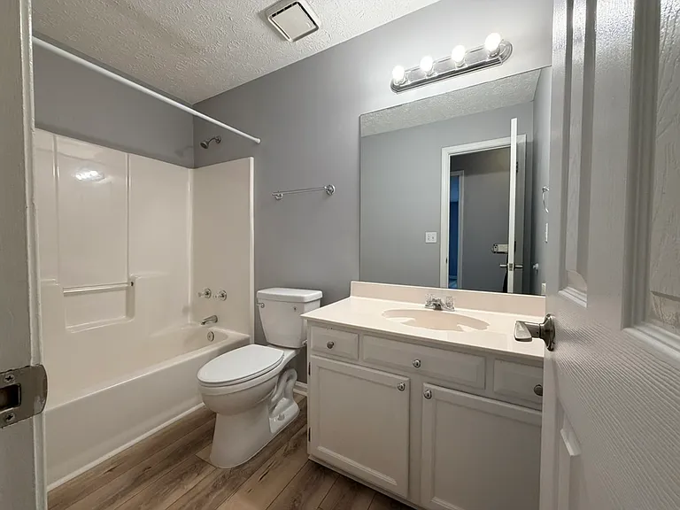 222 Clarion Rd — Photo 17