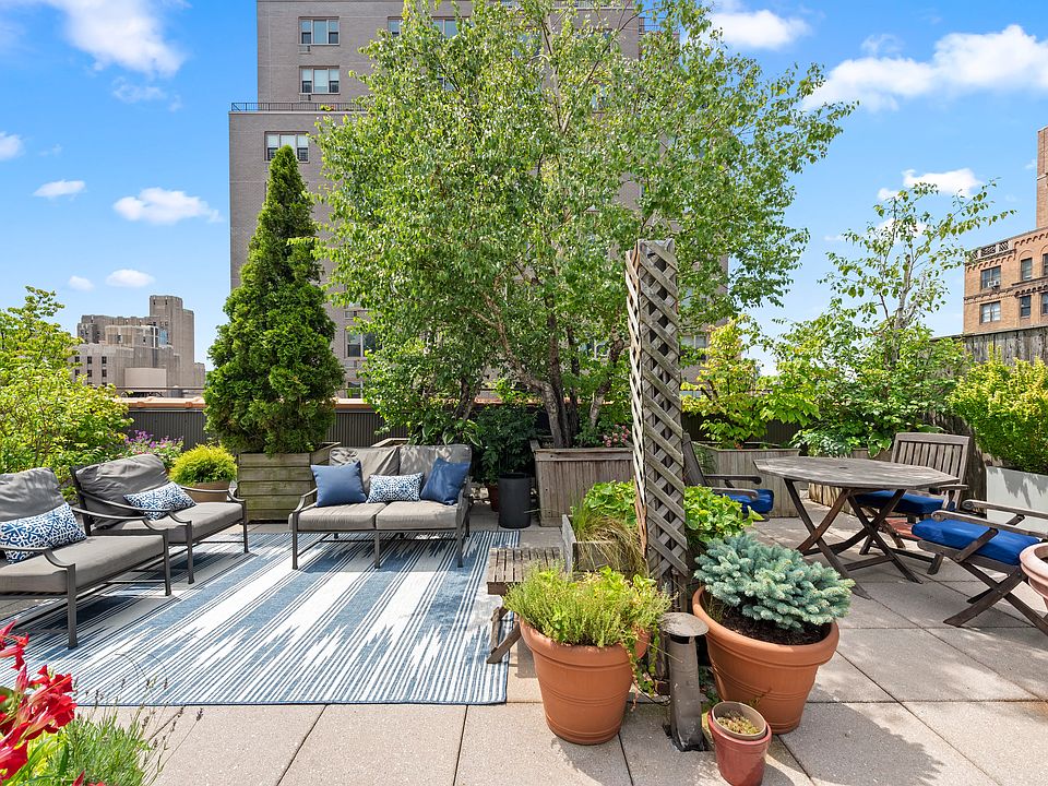 1st image of 161 W 15th St Penthouse F