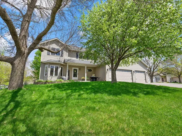 2147 Ponds Ct, Shakopee, MN 55379