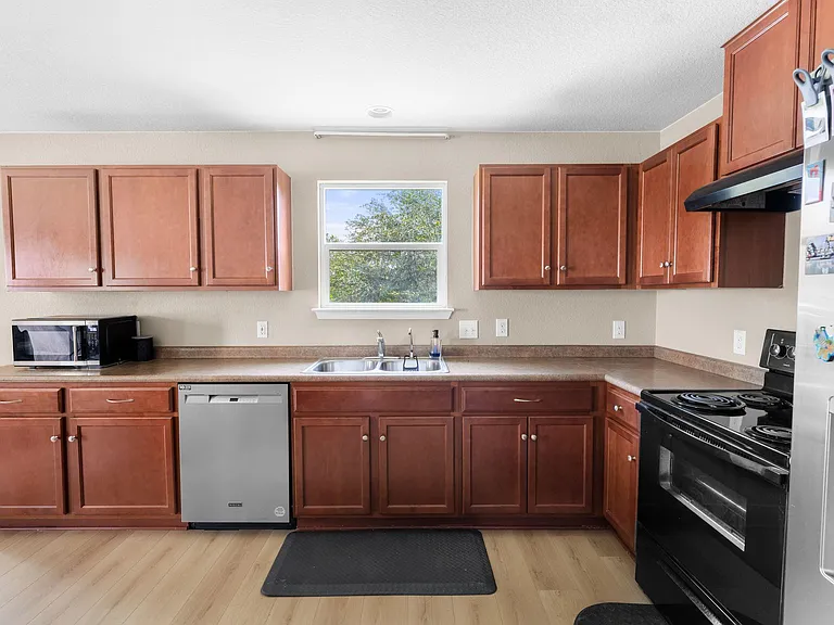 6708 Glebe Path — Photo 15