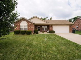 6319 Sky View Ln, Charlestown, IN