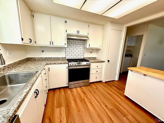 5th image of 91 Sequoia Circle