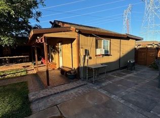 5959 Smoketree Rd, Phelan, CA 92371