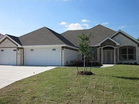 1st image of 1523 Hazelnut Dr