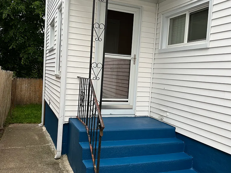 76 Erie St — Photo 7