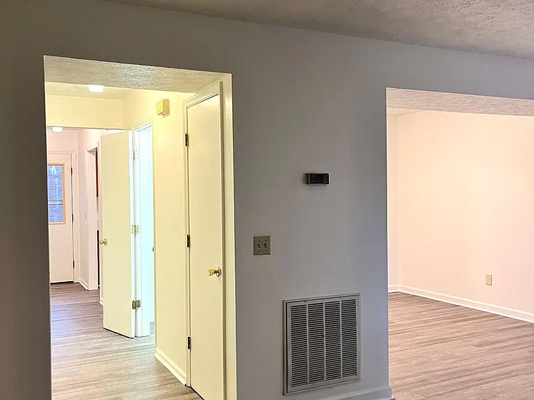 1477 Sandy Cir — Photo 29