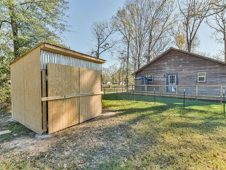 24237 Creekwood Dr — Photo 40
