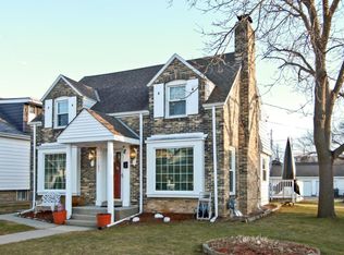 7727 W Rogers St, West Allis, WI 53219
