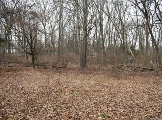 7 Merritt Ln, Westport, CT 06880