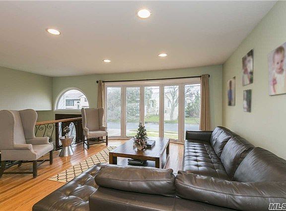 2nd image of 341 Bunker Dr