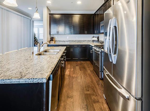 5th image of 100 Briarthorne Ct