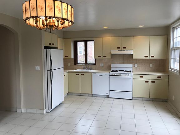2nd image of 102 Woodland Avenue # Fl 1ST