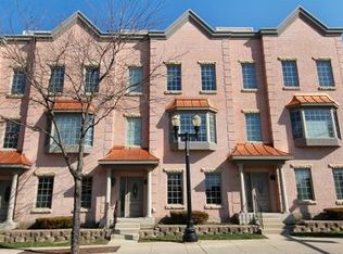 144 Kimball St, Elgin, IL 60120