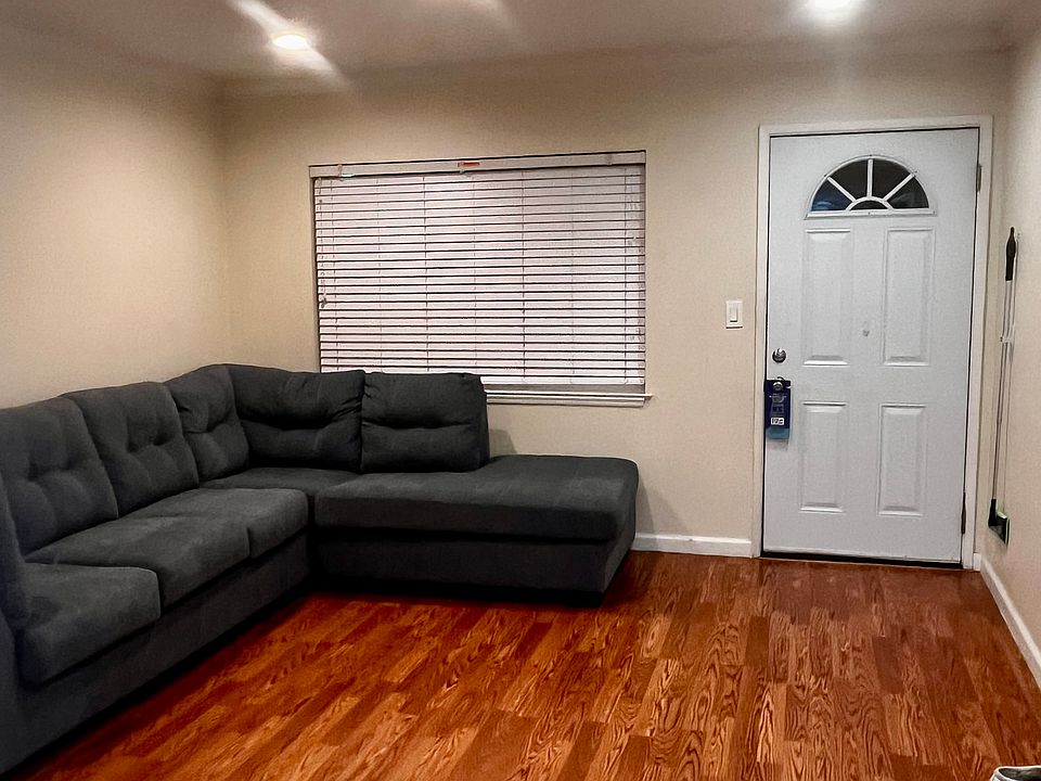 1st image of 466 N 13th St #7