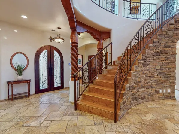 916 Nicholas Ct, Bernalillo, NM 87004