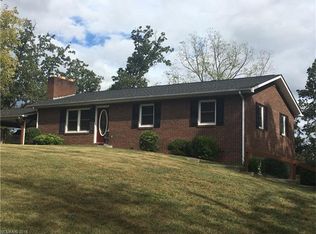 123 Knoll Top Dr, Alexander, NC 28701