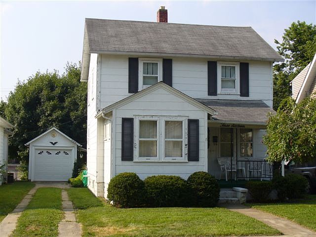 1st image of 316 E 5th St