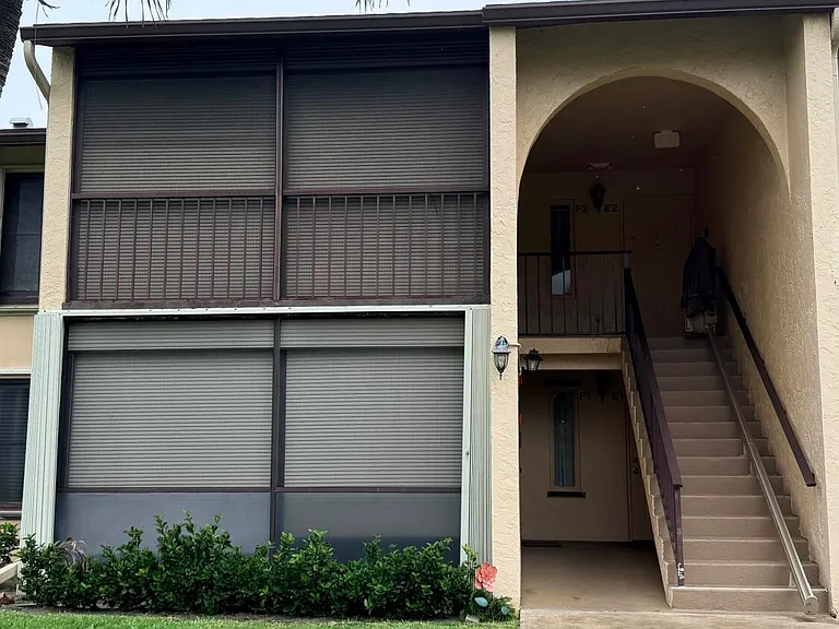 813 Sky Pine Way #F2 — Photo 1