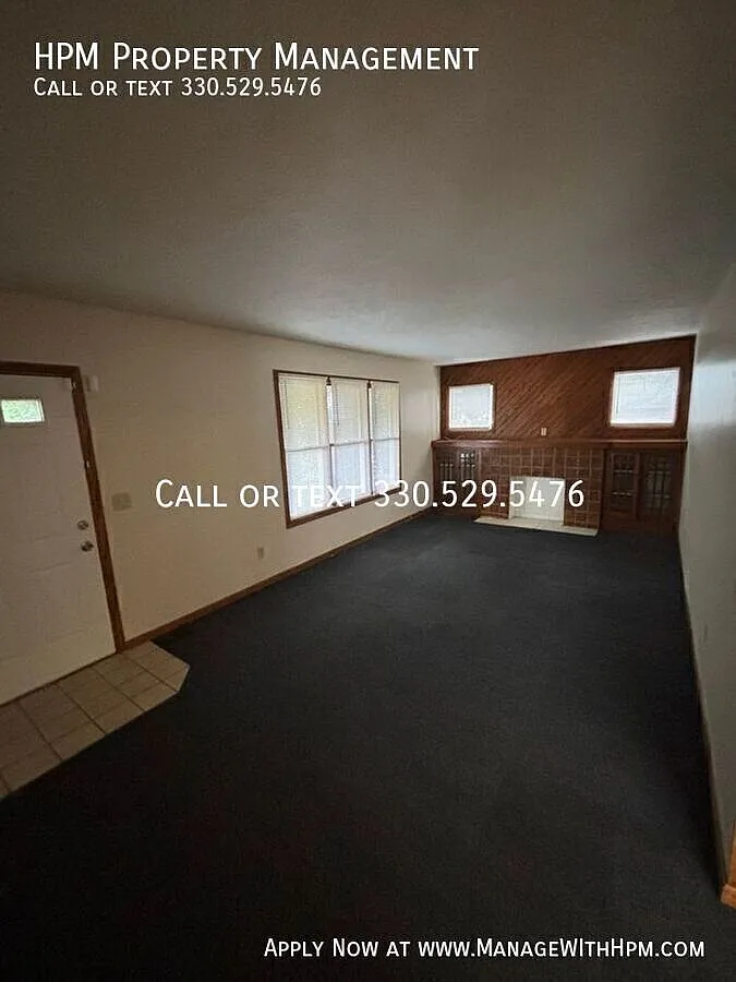 3 bed, 1.0 bath, $950 — Photo 4