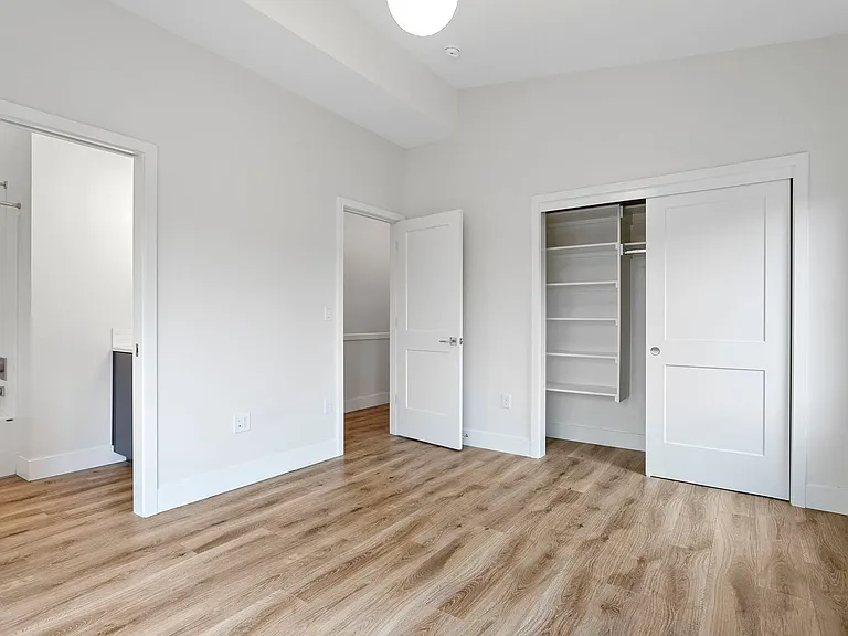 4808 SE Franklin St — Photo 12