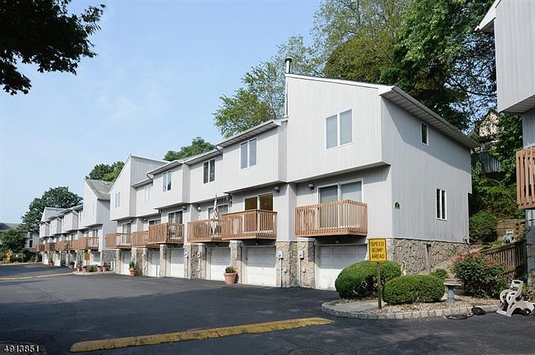 1st image of 6 Essex St APT G38