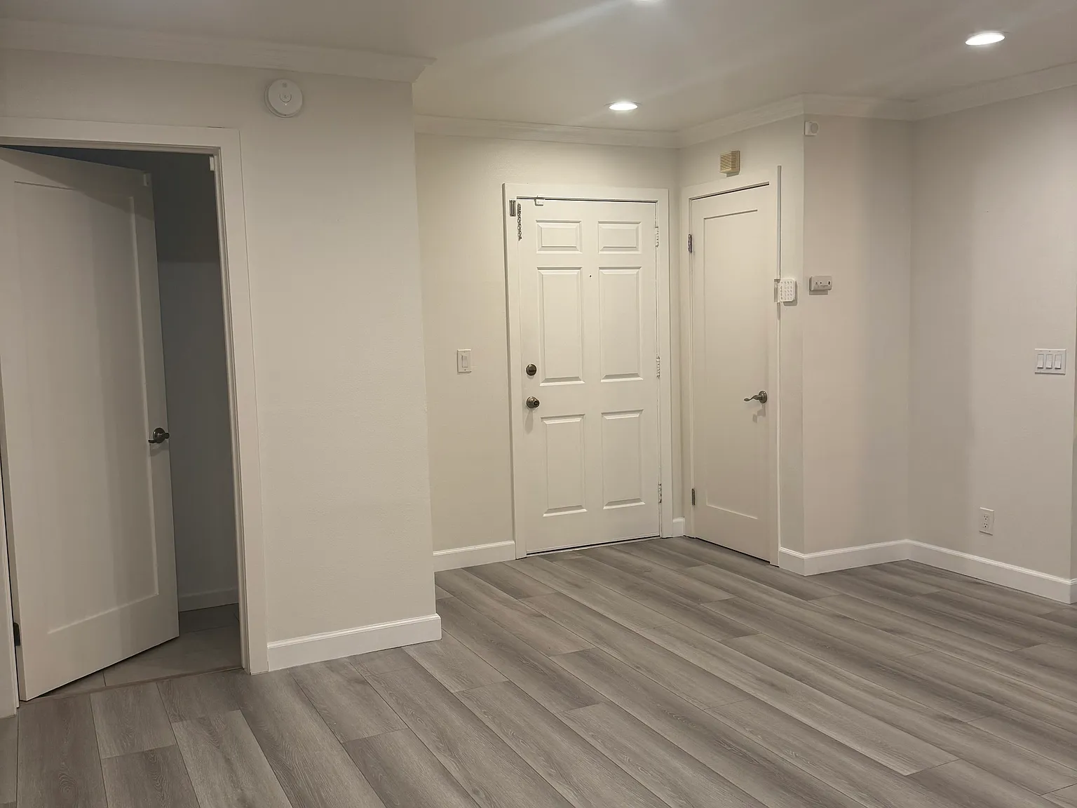 2 bed, 1146 sqft, $3,200 — Photo 3
